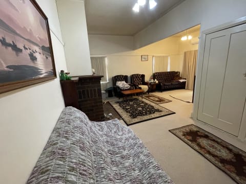 POST OFFICE + HOME RESIDENCE  +  85K INCOME - REDUCED PRICE