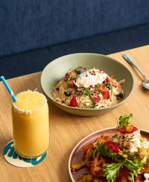 Thriving Bayside Café – Strong Profits, Day Trade Only, Prime Location