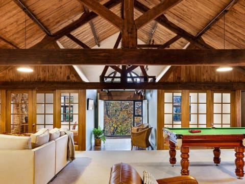 FULLY RENOVATED, IMMACULATE PRESENTATION & HISTORIC CHARM - EXCEPTIONAL MOTEL PROPERTY - BATHURST