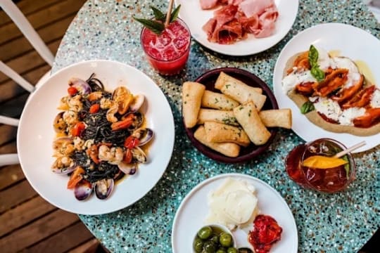 AUTHENTIC ITALIAN DINING WITH LONG LEASE