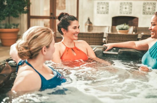 POOL AND SPA SERVICE IN BUSY NORTHERN SUBURBS - PERTH