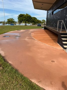 Pressure Cleaning And Gutter Cleaning
