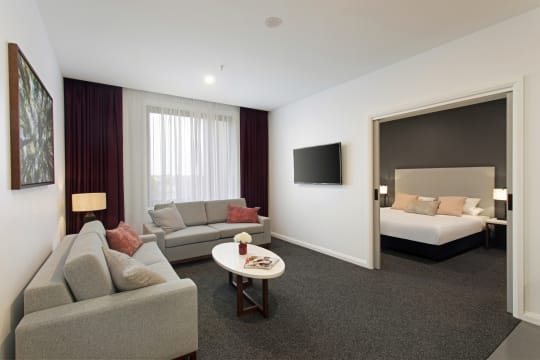 FIRST TIME EVER OFFERED – GIPPSLAND'S LEADING HOTEL INVESTMENT | Resort Brokers ID : FH009290