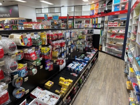 SHOPPING CENTRE TATTS/NEWSAGENCY/GIFT SHOP FOR SALE