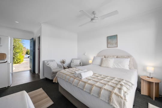 A Rare Coastal Development Opportunity – DA Approved with Holding Income | Resort Brokers ID : FH...