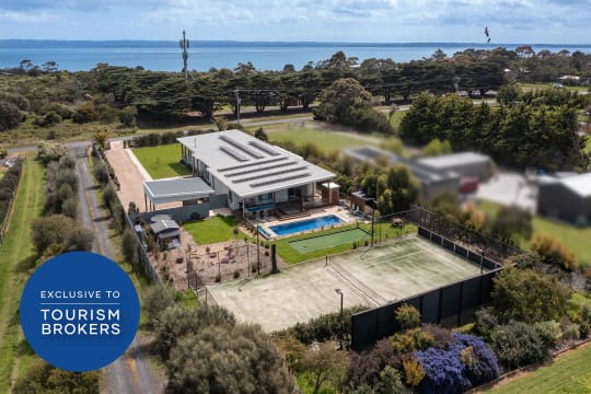 PURE LUXURY ON THE ISLAND - 2906MF