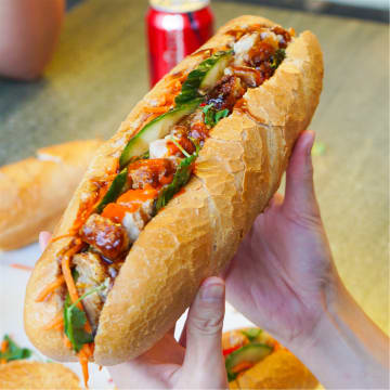 Anne's Pantry Bakery Cafe - Local Favourite - Prime Location