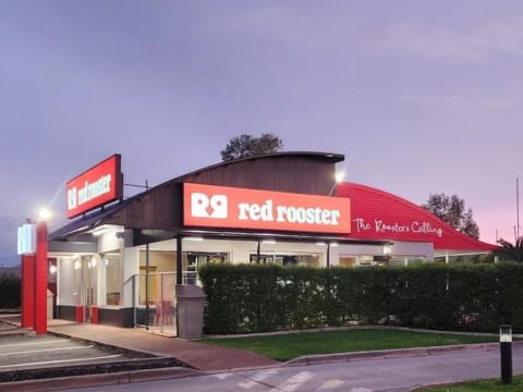 Red Rooster Lavington, Long lease to 2051, Consistent $30k per week TO, Driv-thru
