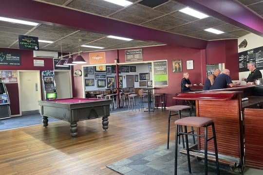 LEASEHOLD - Royal Mail Hotel, Mooroopna VIC - 1P0268