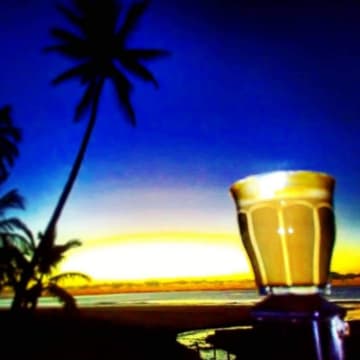 Iconic, Seaside Cafe in Paradise