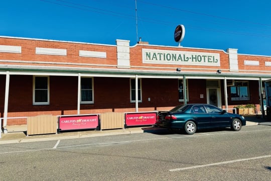 UNDER OFFER - National Hotel Stawell