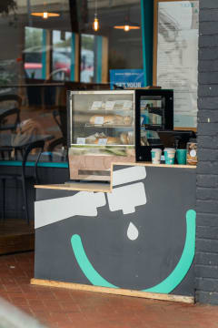 Xnlyaferjpa9842skzmw