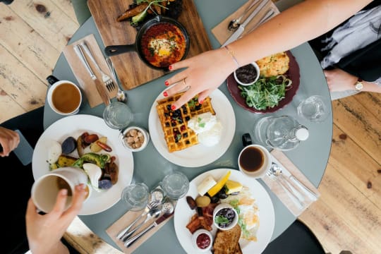 Well Established Cafe in Frankston | $19,000 Weekly Takings | Semi- Managed [2605012]