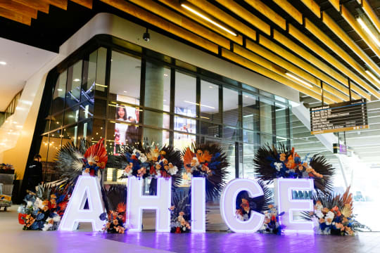 POPPY & PEAR EVENT STYLING