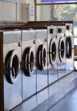 $220K | Automated Sunshine Laundromat | Low Rent | Long Lease