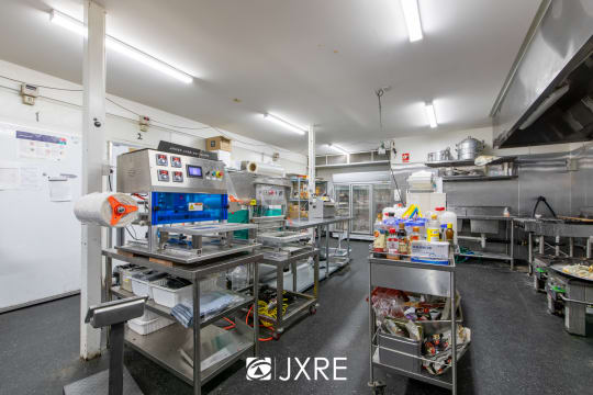 Well Equipped Meat / Foods Processing Factory in Richmond