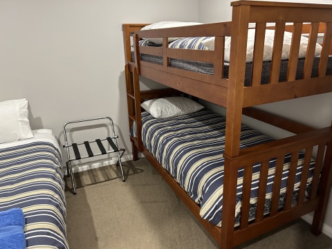 ENDLESS POSSIBILITIES, RELAXED LIFESTYLE, MAKE IT YOURS - 2770MF