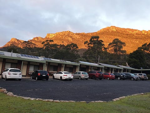 A BEAUTIFUL LOCATION TO OWN YOUR OWN FREEHOLD MOTEL - 1836MF