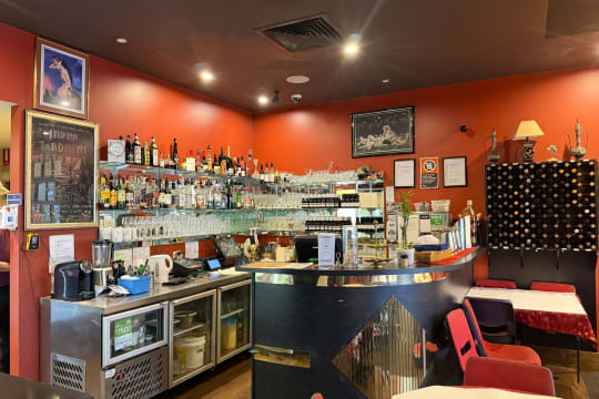 LEASEHOLD – Indian Tandoori Restaurant, Albury NSW – 1P0580