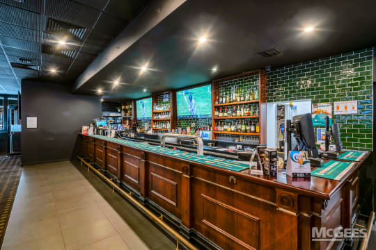 Outstanding Hotel Lease Opportunity