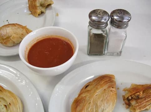 PASTIZZI CAFE FOR SALE - PRIME LOCATION - ON-PREMISES LIQUOR LICENCE