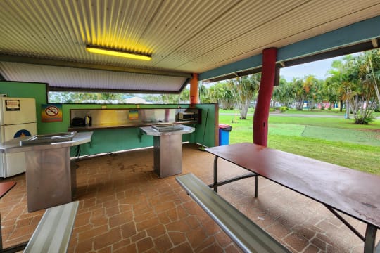 30 Year Lease - Immaculate Whitsundays Beachside Tourist Park