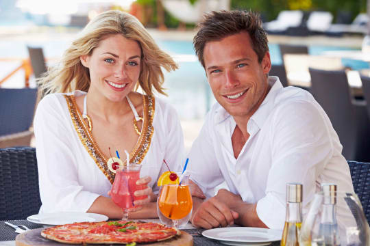 Coffee Shop. Stunning Oceanfront Location. Southern Gold Coast – Ideal for a Bar/Restaurant or ot...