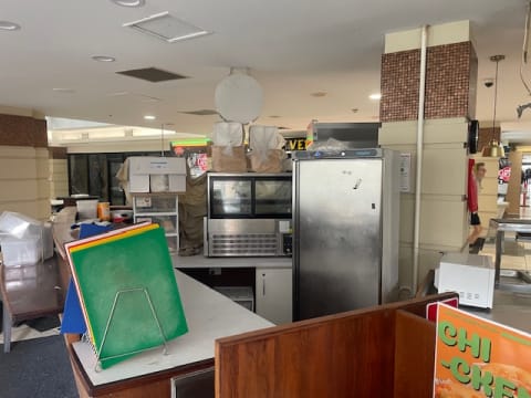 Perfect Opportunity To Own And Operate Five Day Coffee Shop CBD ! ! !