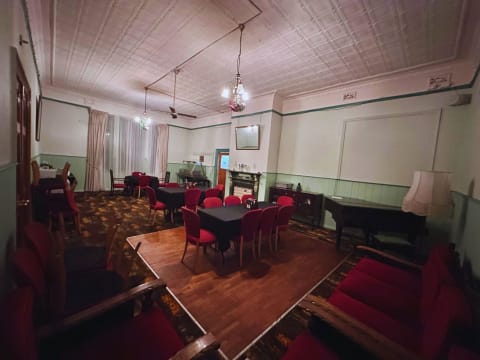 Iconic FHGC Bischoff Hotel Waratah Tasmania Historic $1mPlus T/O Potential to Do More $1,250,000+sav