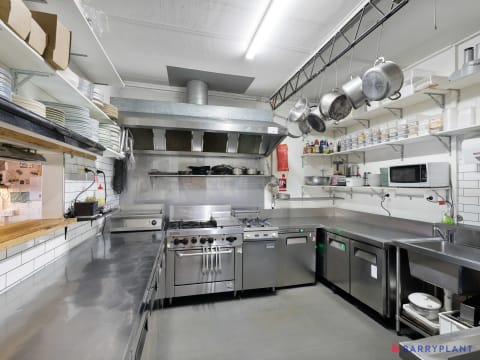 Kelp - San Remo.  Cocktail, Wine & Dining Bar  - Thriving business for Sale