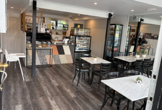 Well-Positioned Café with Strong Sales and a t/o of $6k p/w! (Our Ref: V2085)