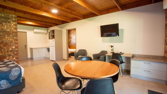 Cadell on the Murray -  Riverfront Motel Resort – Refurbished &  Secure Long Lease