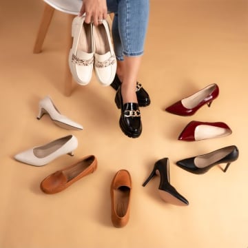 Retail Shoe Store + Online Sales. Showing a nett over $244,000. Well-established with excellent s...