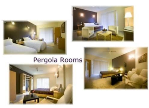 2 Houses on 5 acres. Luxury Home plus 5rooms Cottage. Room for extended Family