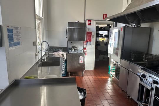 Queen's Head Hotel - Priced to Sell - Long Lease