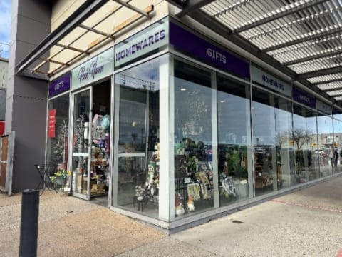Gift and Homewares - Assets & Assignment of lease Sale Moorabbin DFO (JASIWR2651)