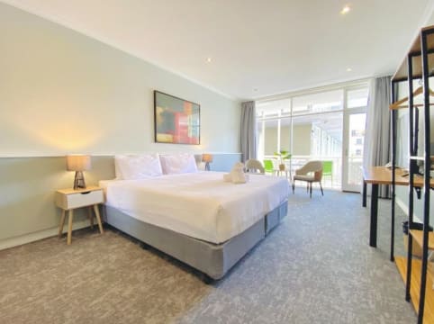 Park Inn by Radisson Melbourne Carlton Leasehold for Sale