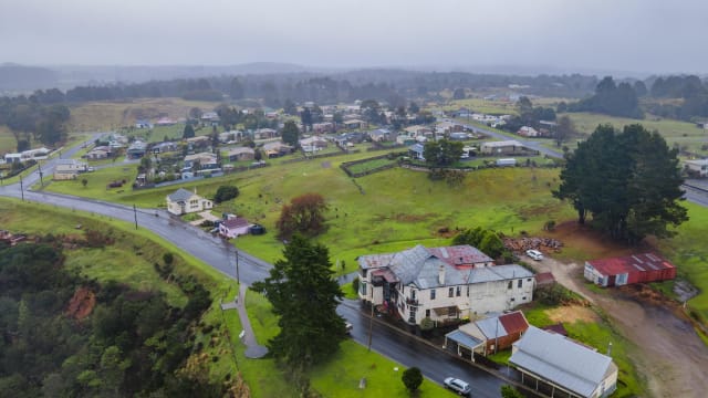 Profitable Iconic FHGC Bischoff 15 Room Hotel Waratah Tas $1mill+ T/O Growth Potential 10% ROI