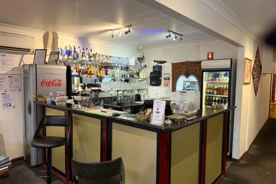 LEASEHOLD - Indian Tandoori Restaurants, NSW & VIC - 1P0580