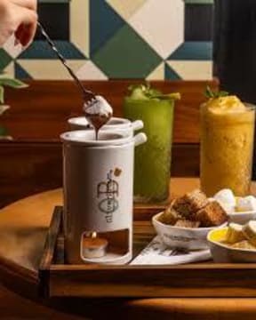 Oliver Brown Franchise Café – High-Traffic Centre | $650K+ Sales | Priced to Sell