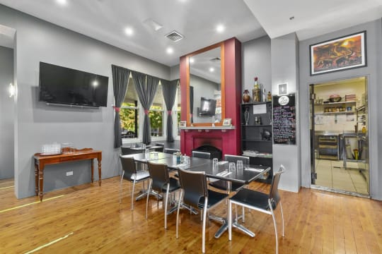 UNDER OFFER - The Old Bank Cafe Restaurant, Tocumwal NSW - 1P0512
