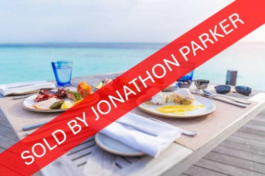 SOLD - WATERFRONT INSTITUTION LICENSED CAFÉ