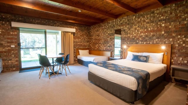 Cadell on the Murray -  Riverfront Motel Resort – Refurbished &  Secure Long Lease