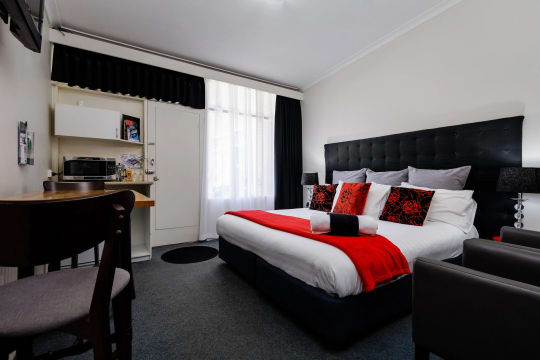 DON’T BE LATE FOR THIS RARE OUTSTANDING PERFORMING MOTEL IN STRONG REGIONAL VICTORIA - 2902ML
