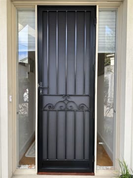 REPUTABLE LOCKSMITH AND SECURITY DOOR BUSINESS IN BAYSIDE MELBOURNE