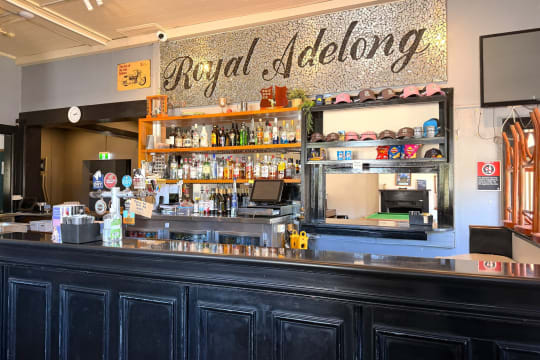 FREEHOLD - Royal Hotel, Adelong NSW - 1P0607