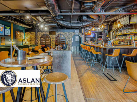 BAR/RESTAURANT BUSINESS FOR SALE
