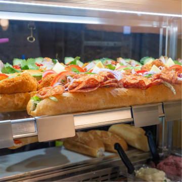 Anne's Pantry Bakery Cafe - Local Favourite - Prime Location