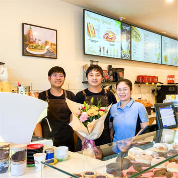 Anne's Pantry Bakery Cafe - Local Favourite - Prime Location