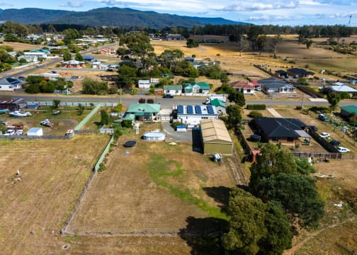 Road House General Store LPO Freehold 3BR Home Block size 2668m2, T/O FY25 $1.5mill+